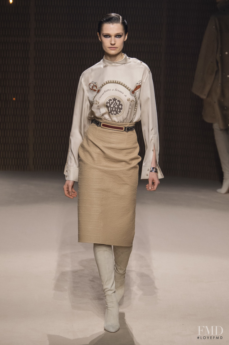 Laura Schoenmakers featured in  the Hermès fashion show for Autumn/Winter 2019