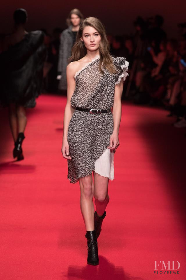 Grace Elizabeth featured in  the Philosophy di Lorenzo Serafini fashion show for Autumn/Winter 2019