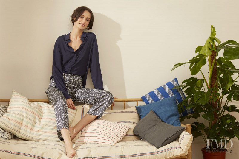 Ines De La Fressange lookbook for Pre-Fall 2018