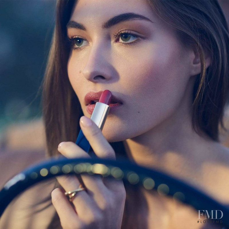 Grace Elizabeth featured in  the Estée Lauder Double Wear Light Soft Matte Hydra Makeup advertisement for Autumn/Winter 2018