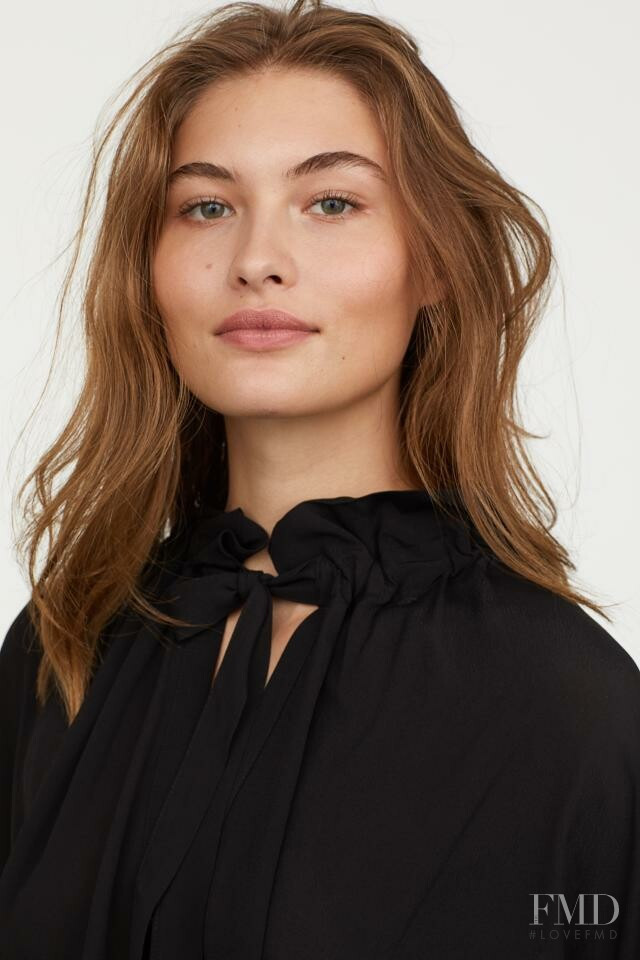 Grace Elizabeth featured in  the H&M catalogue for Spring/Summer 2019