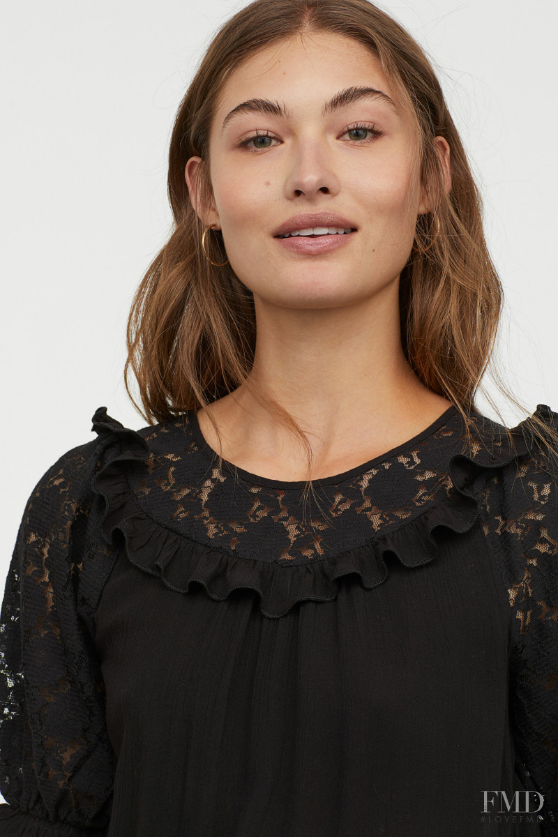 Grace Elizabeth featured in  the H&M catalogue for Spring/Summer 2019