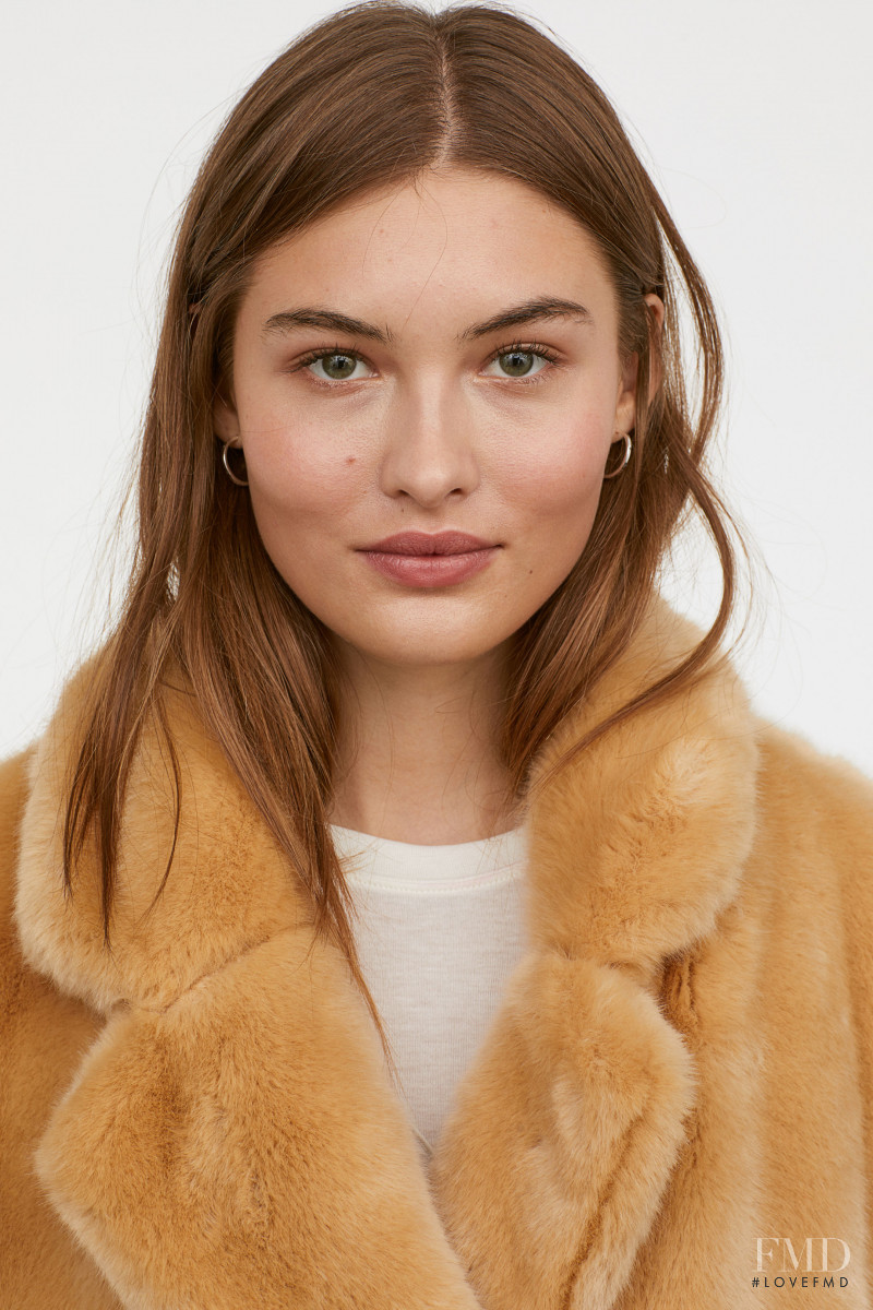 Grace Elizabeth featured in  the H&M catalogue for Autumn/Winter 2018