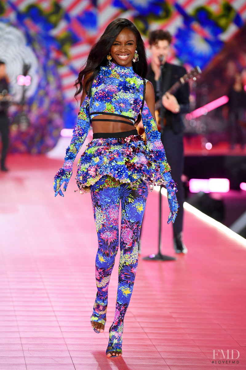 Leomie Anderson featured in  the Victoria\'s Secret fashion show for Christmas 2018
