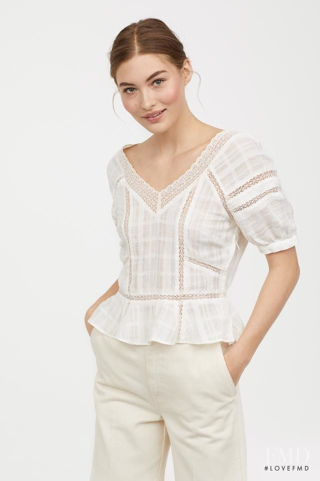 Grace Elizabeth featured in  the H&M catalogue for Summer 2018