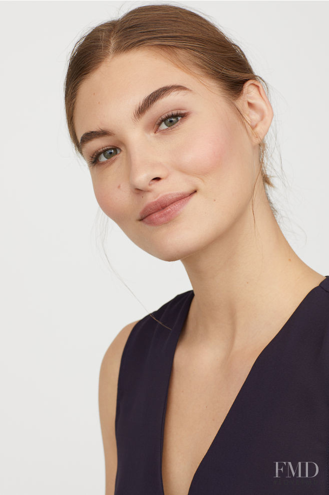 Grace Elizabeth featured in  the H&M catalogue for Summer 2018