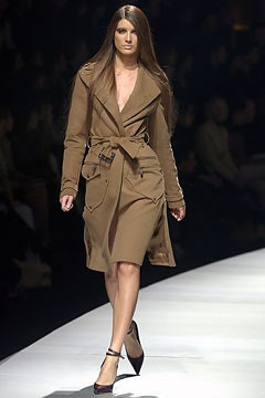 Versace fashion show for Autumn/Winter 2003