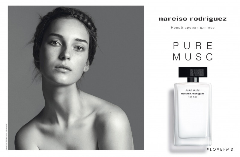 Julia Bergshoeff featured in  the Narciso Rodriguez Pure Musc Fragrance advertisement for Spring/Summer 2019