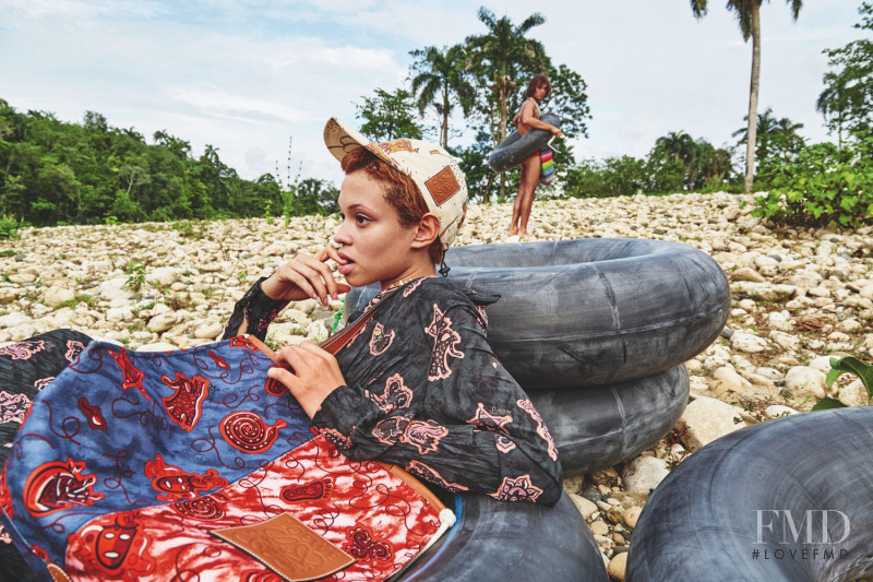 Loewe Paula’s Ibiza III advertisement for Spring/Summer 2019