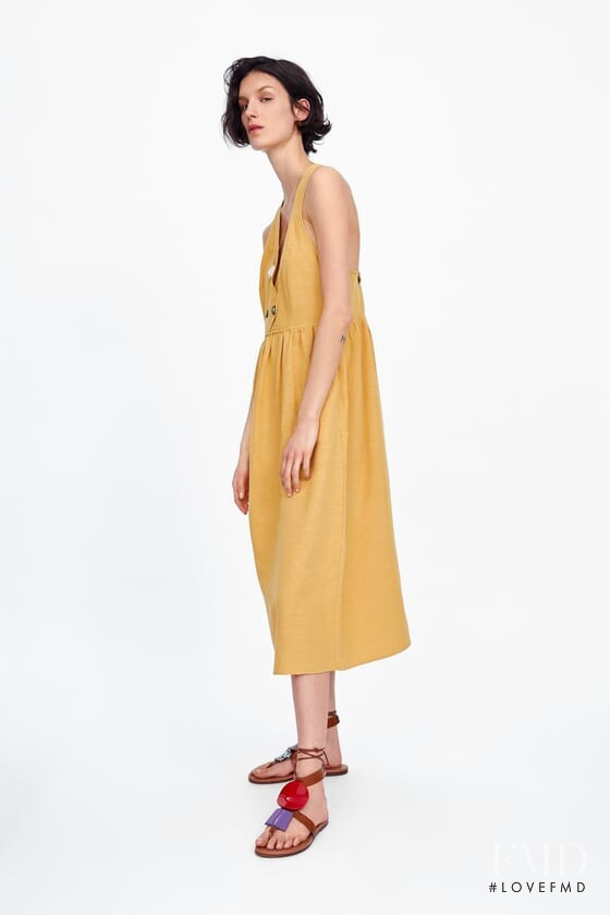 Marte Mei van Haaster featured in  the Zara catalogue for Summer 2019