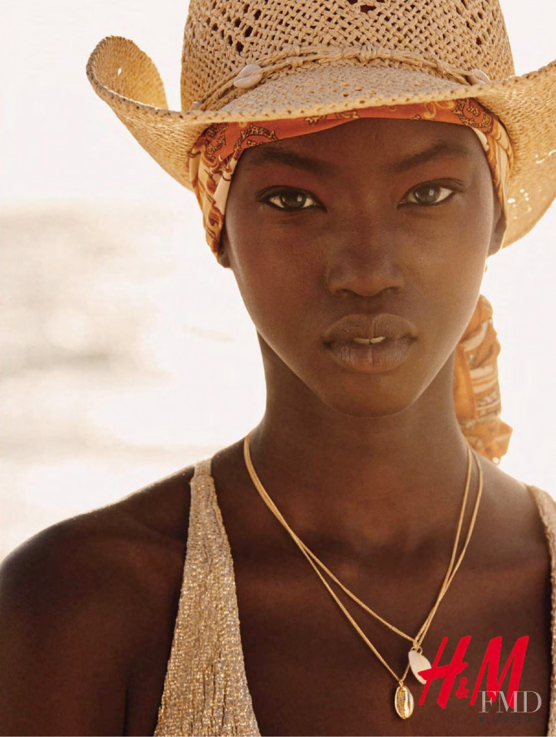 Anok Yai featured in  the H&M advertisement for Summer 2019