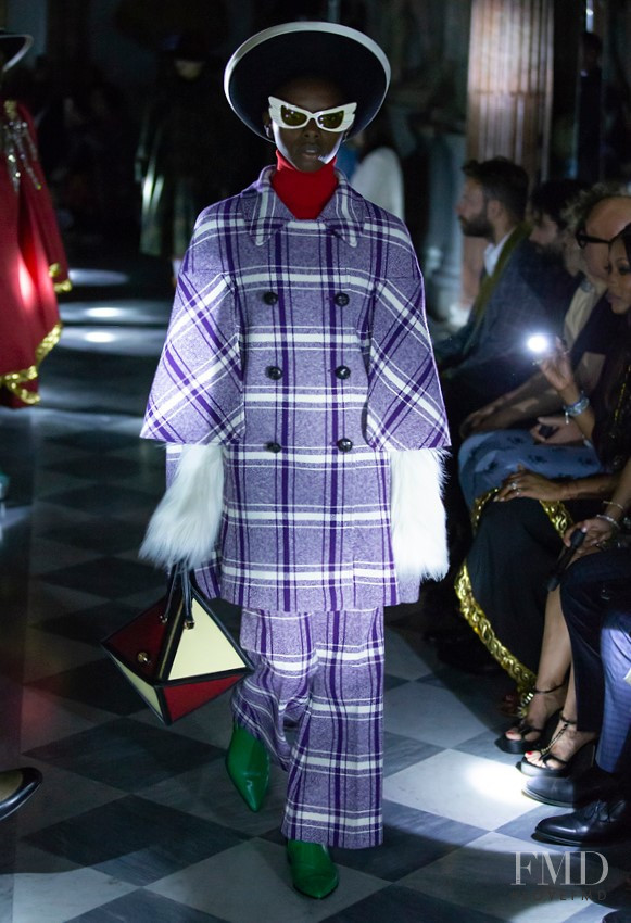 Sara Robaszkiewicz featured in  the Gucci fashion show for Resort 2020