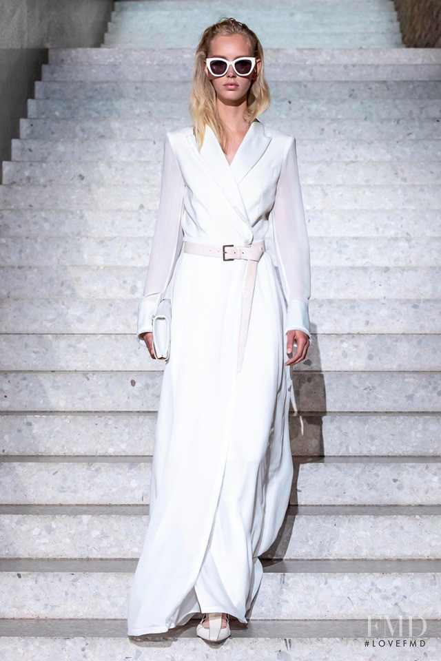 Jessie Bloemendaal featured in  the Max Mara fashion show for Resort 2020