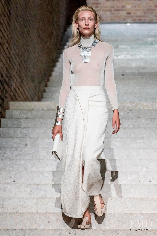 Maggie Maurer featured in  the Max Mara fashion show for Resort 2020