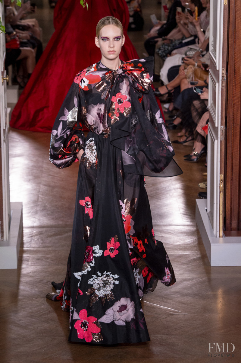 Sara Kemper featured in  the Valentino Couture fashion show for Autumn/Winter 2019