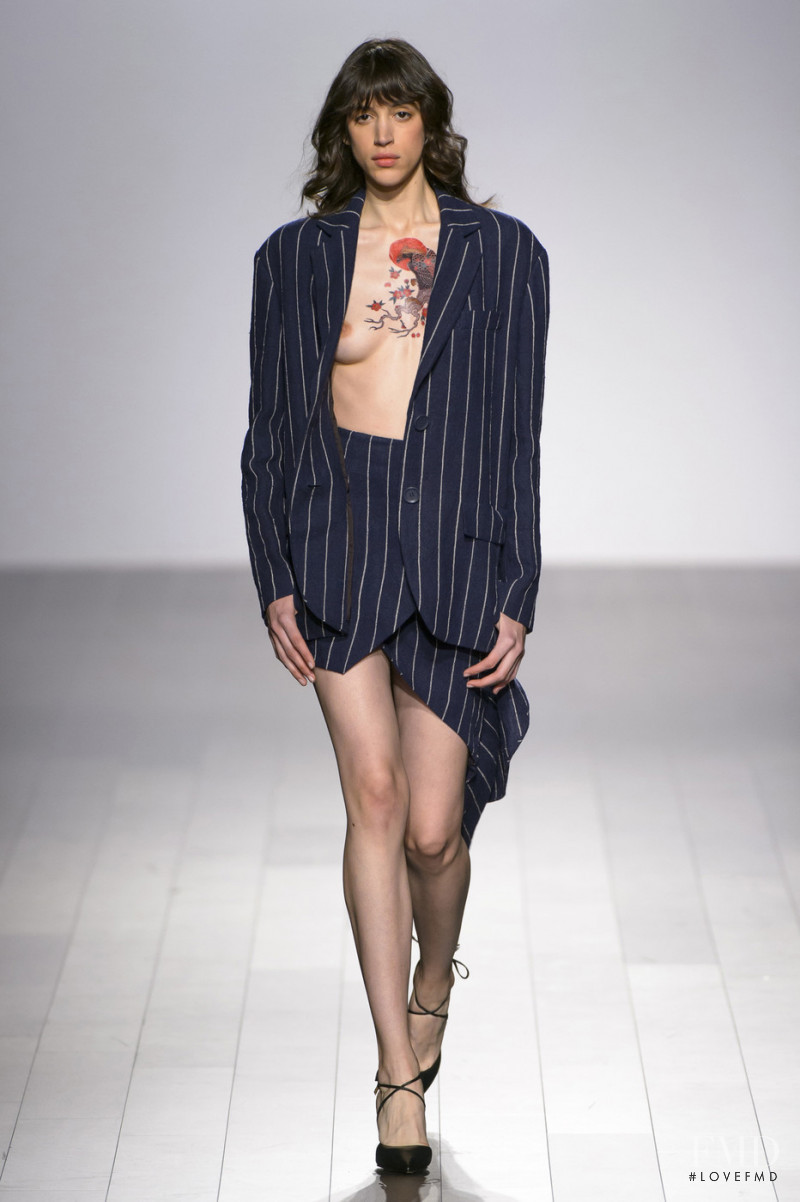 Barbara Sanchez featured in  the Taoray Wang fashion show for Spring/Summer 2018