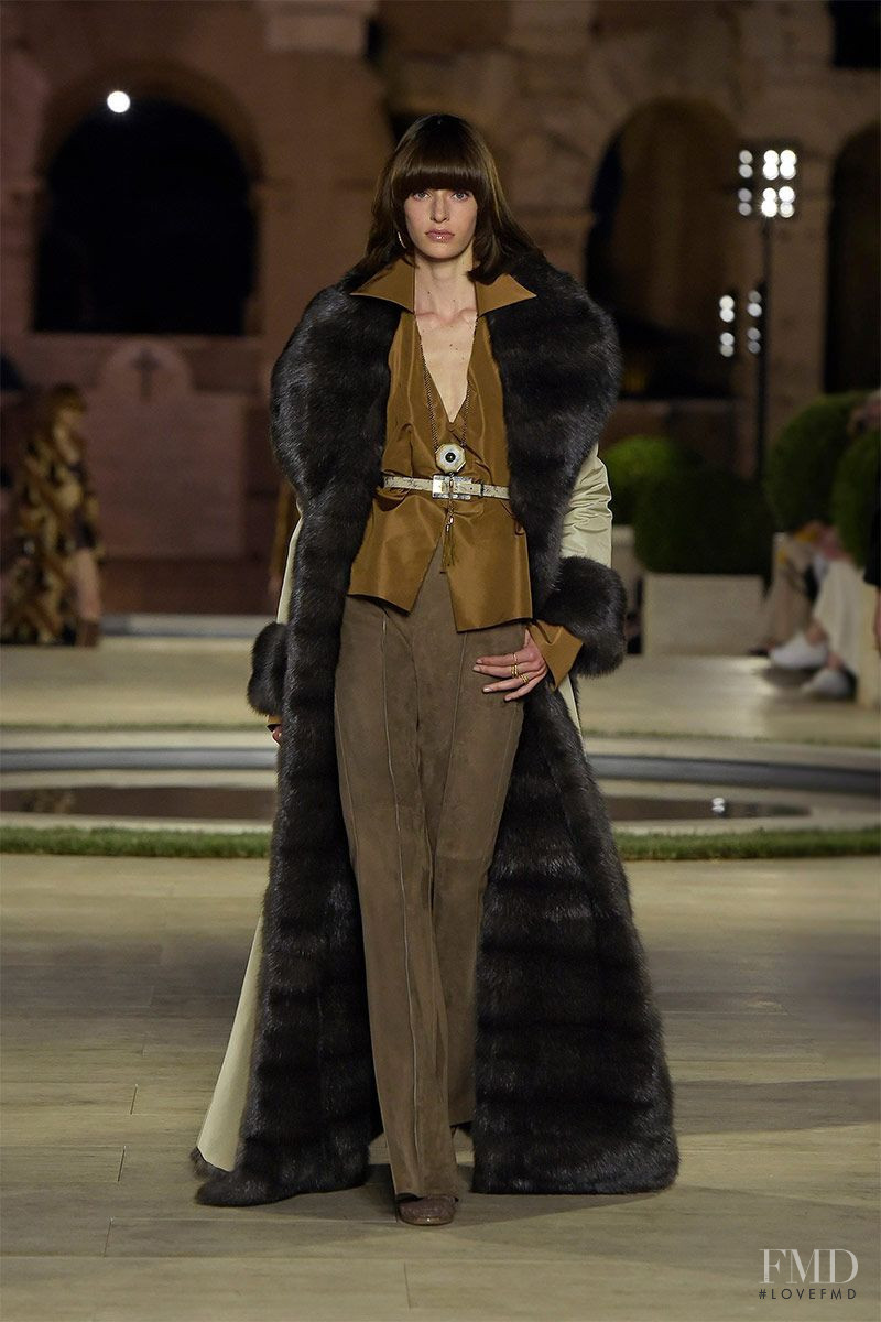 Karlijn Kusters featured in  the Fendi Couture fashion show for Autumn/Winter 2019