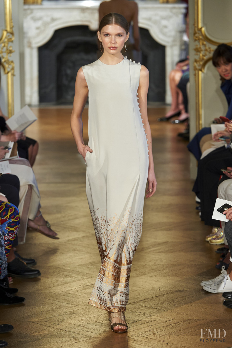 Christophe Josse fashion show for Autumn/Winter 2019