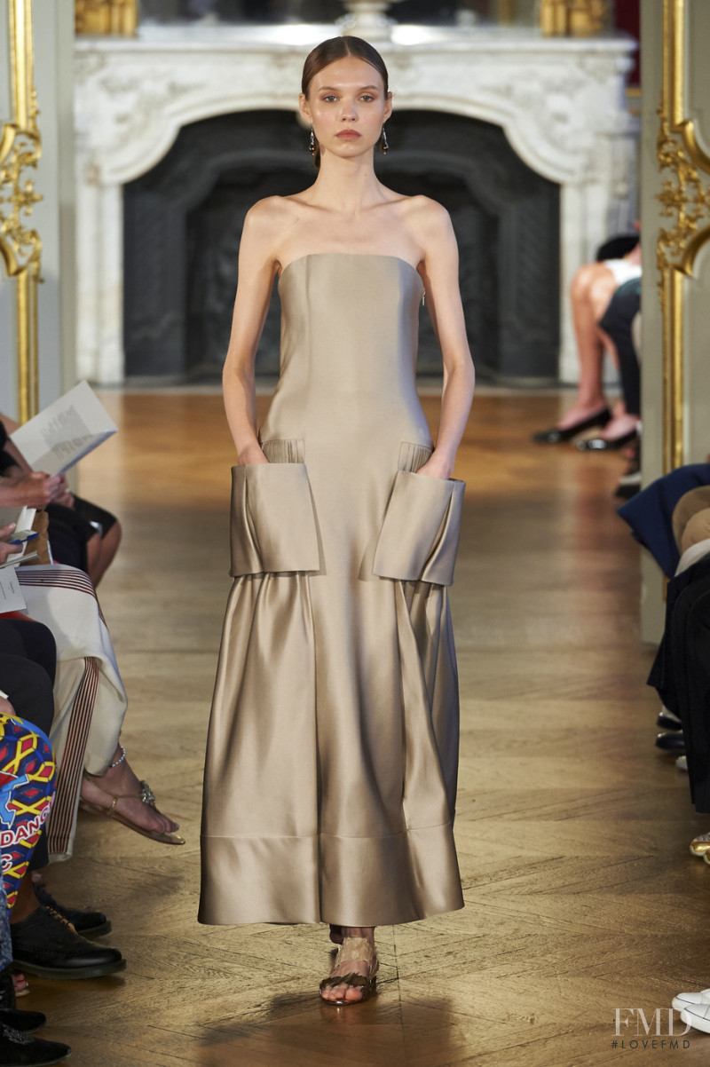 Christophe Josse fashion show for Autumn/Winter 2019