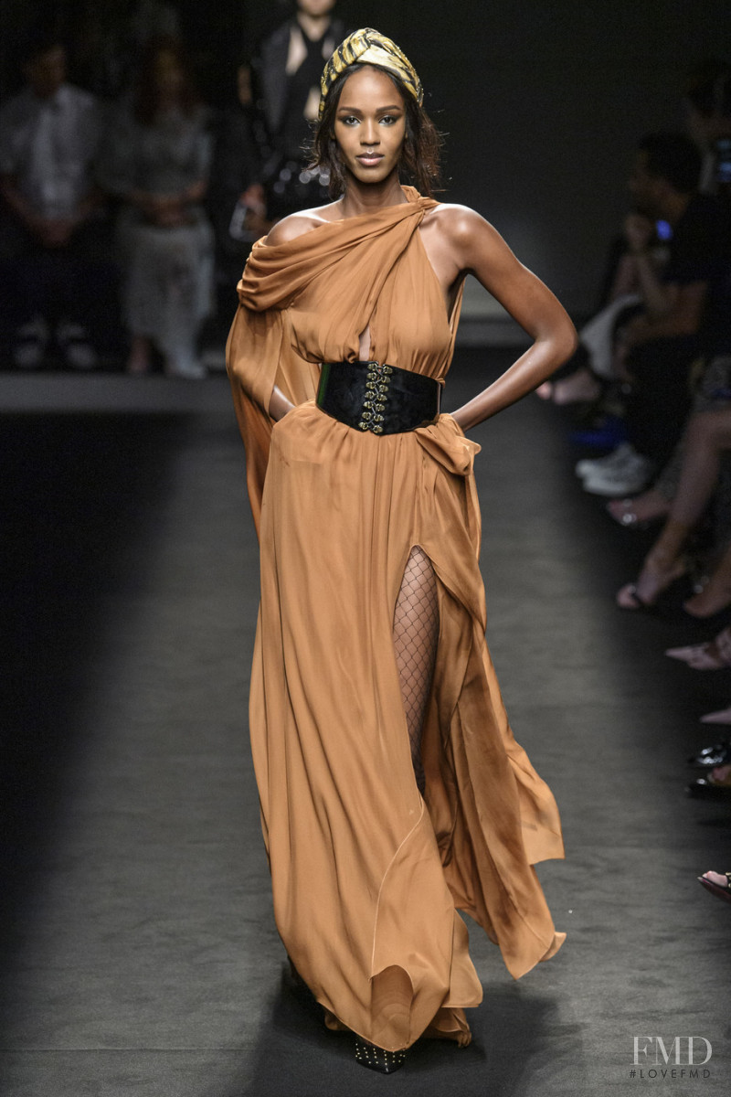Leila Ndabirabe featured in  the Dundas fashion show for Autumn/Winter 2019