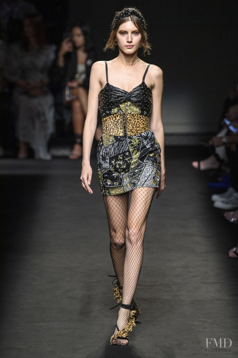 Valery Kaufman featured in  the Dundas fashion show for Autumn/Winter 2019