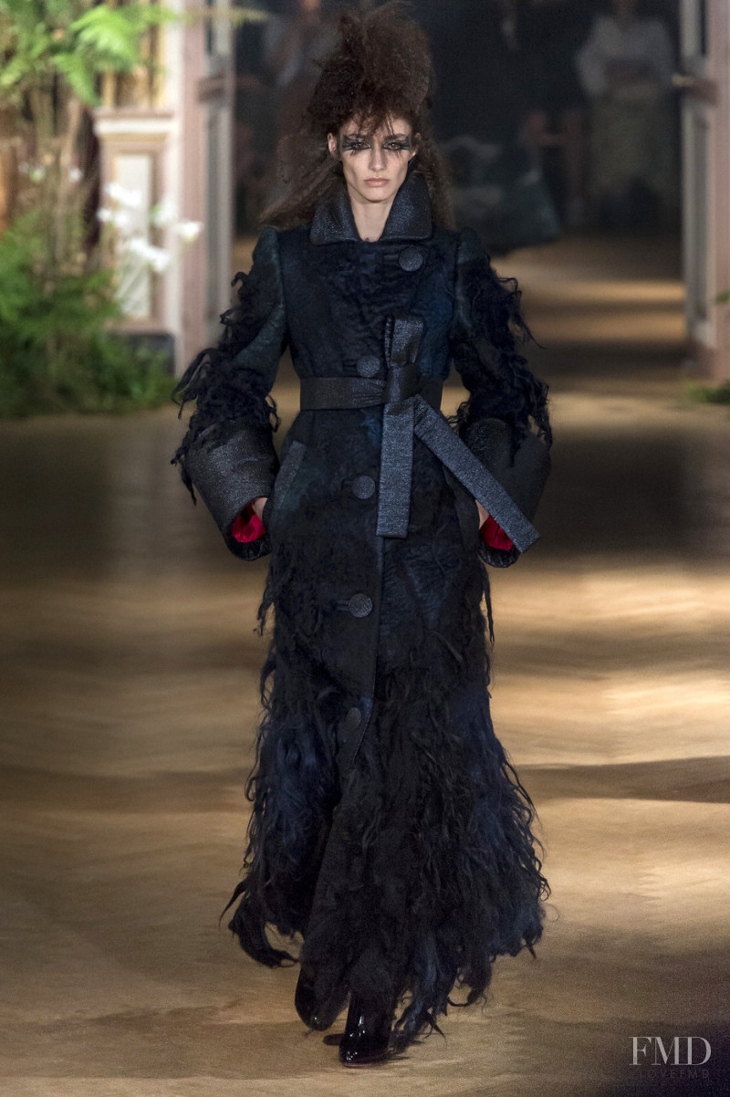 Amanda Googe featured in  the Viktor & Rolf fashion show for Autumn/Winter 2019