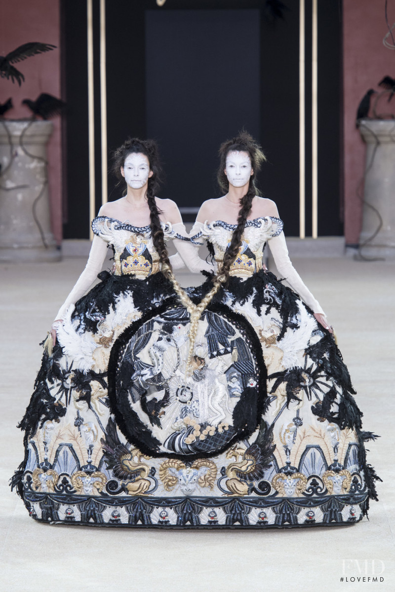 Guo Pei fashion show for Autumn/Winter 2019