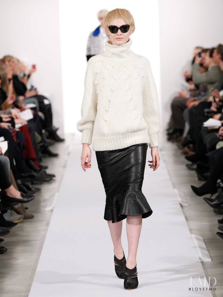 Steffi Soede featured in  the Oscar de la Renta fashion show for Autumn/Winter 2014