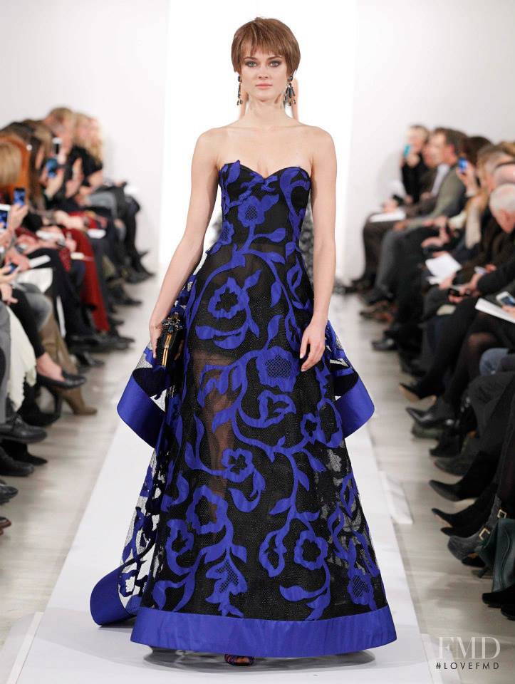 Monika Jagaciak featured in  the Oscar de la Renta fashion show for Autumn/Winter 2014