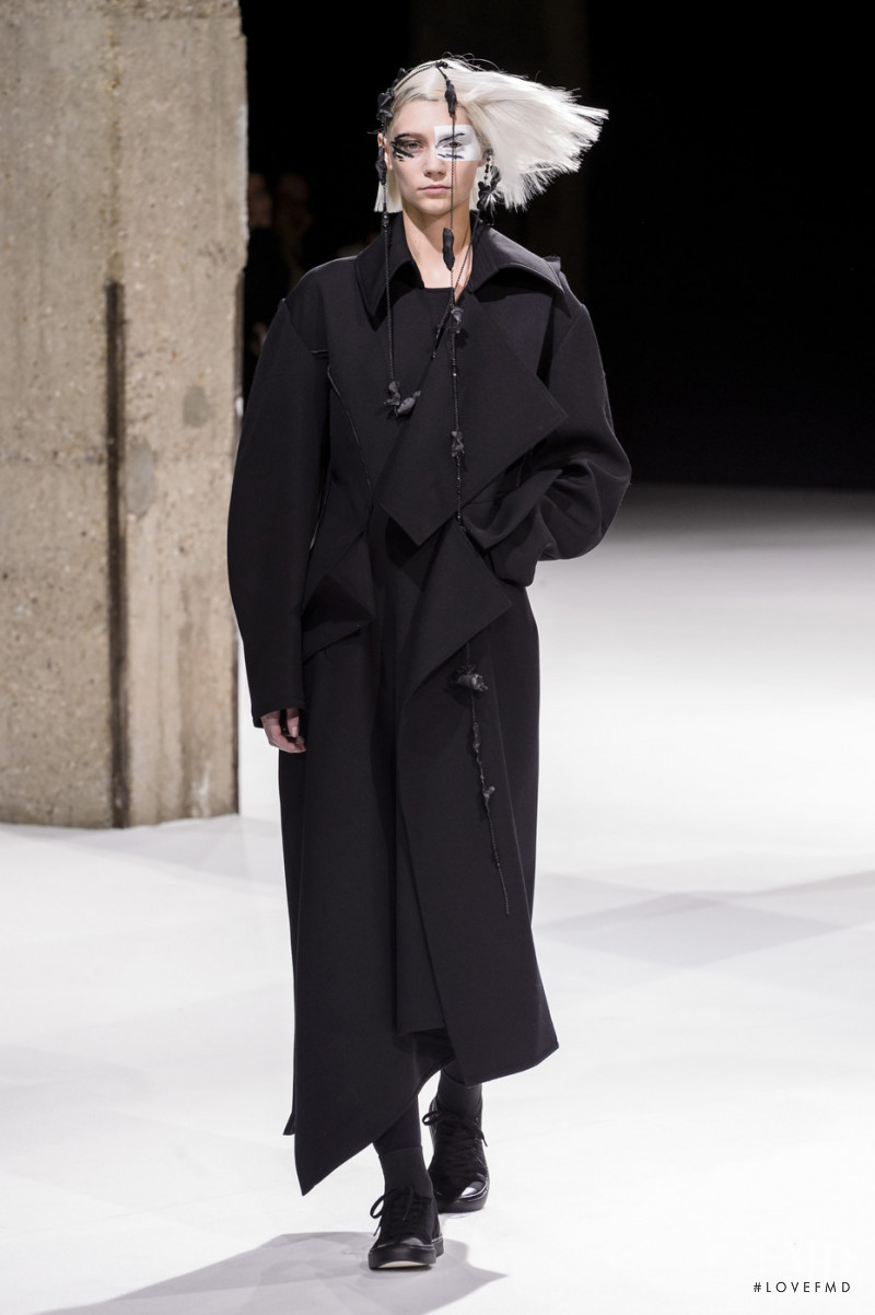 Yohji Yamamoto fashion show for Autumn/Winter 2018