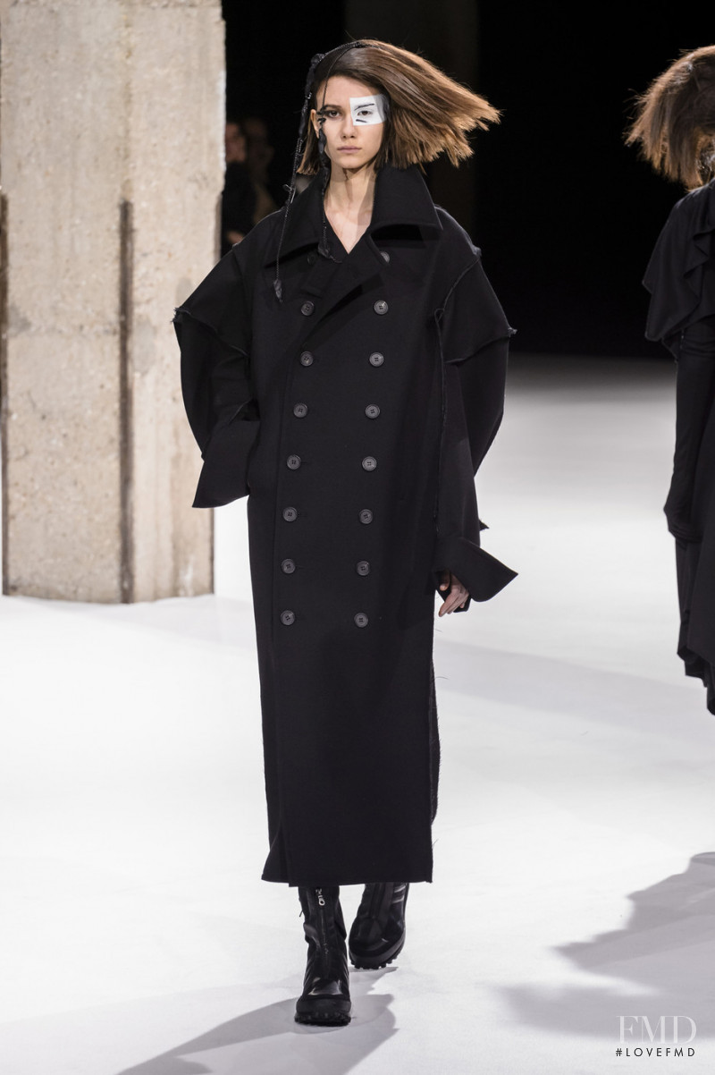 Yohji Yamamoto fashion show for Autumn/Winter 2018