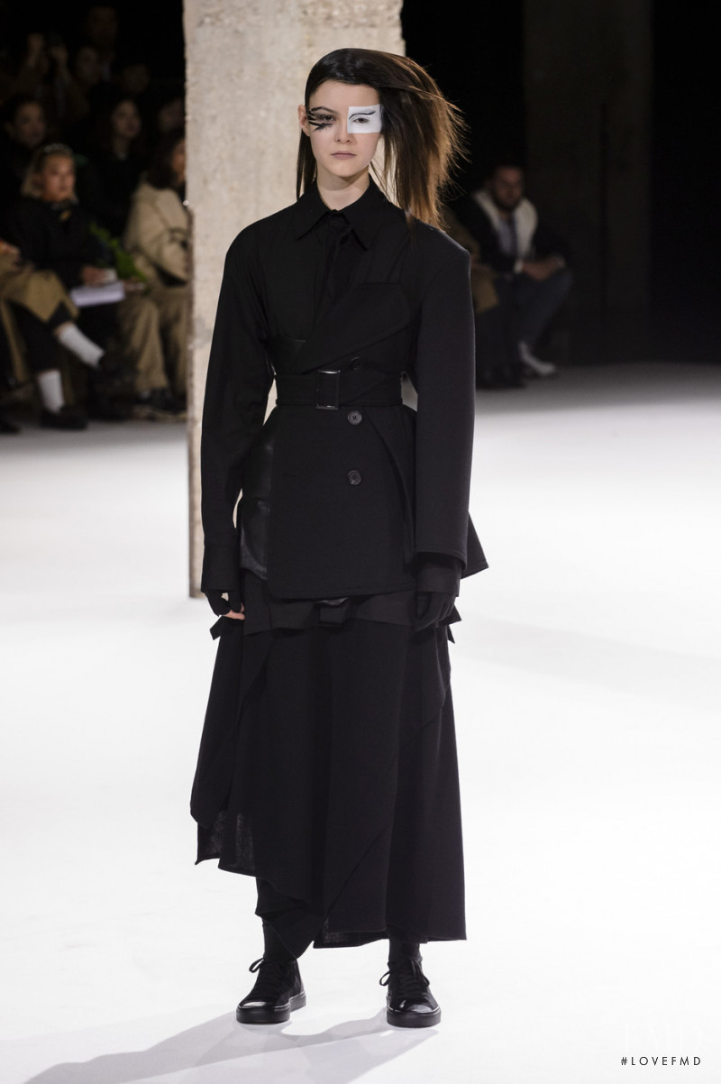 Yohji Yamamoto fashion show for Autumn/Winter 2018