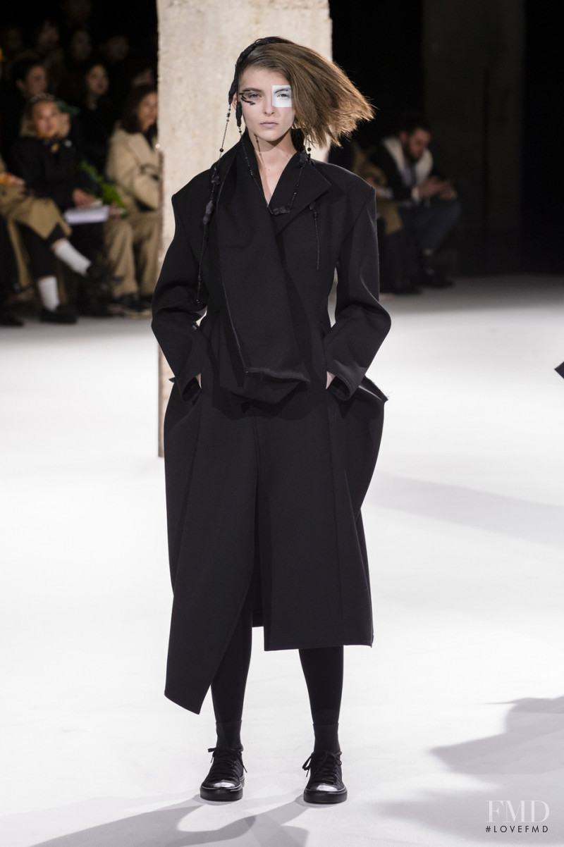 Yohji Yamamoto fashion show for Autumn/Winter 2018