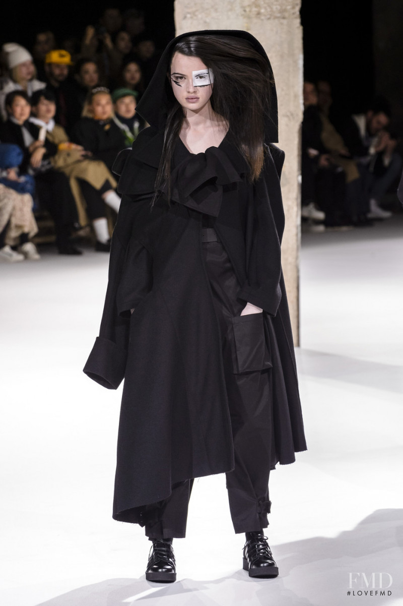 Yohji Yamamoto fashion show for Autumn/Winter 2018