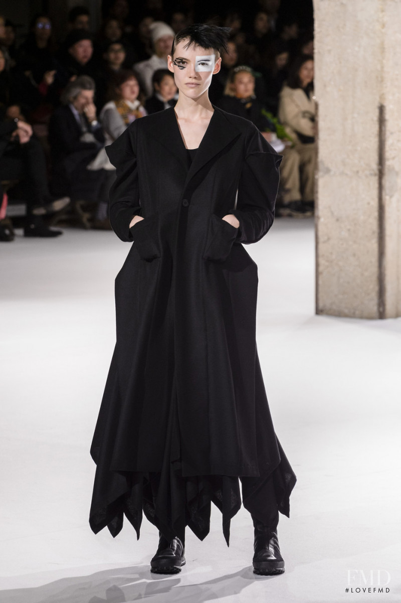 Yohji Yamamoto fashion show for Autumn/Winter 2018