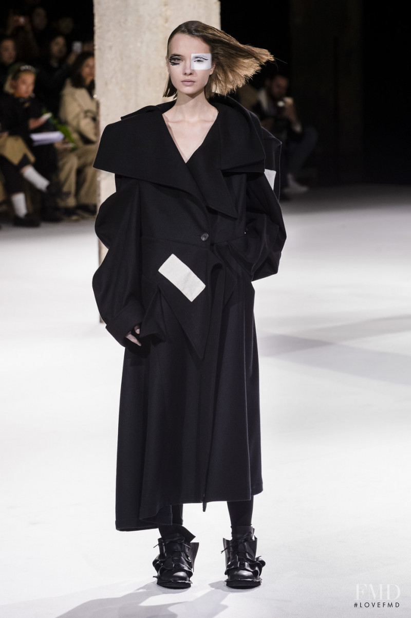 Yohji Yamamoto fashion show for Autumn/Winter 2018