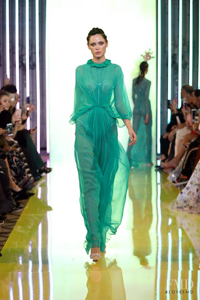 Rami Kadi Éternité Éphémère fashion show for Spring/Summer 2019