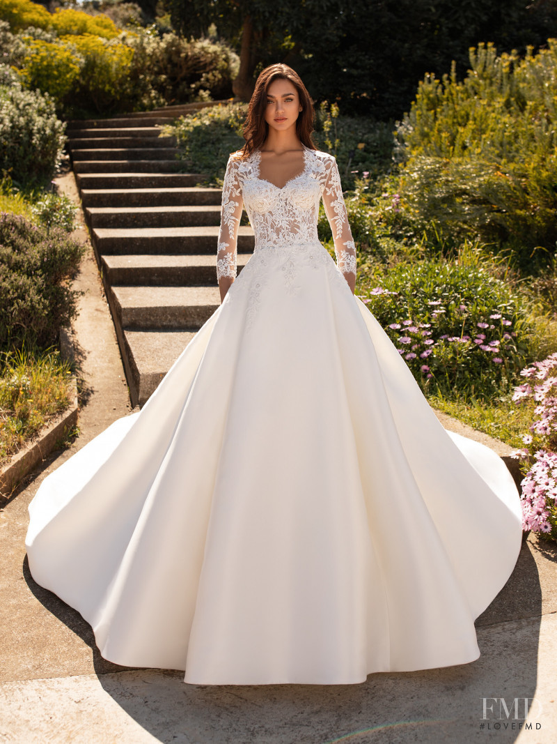 Zhenya Katava featured in  the Pronovias catalogue for Summer 2019