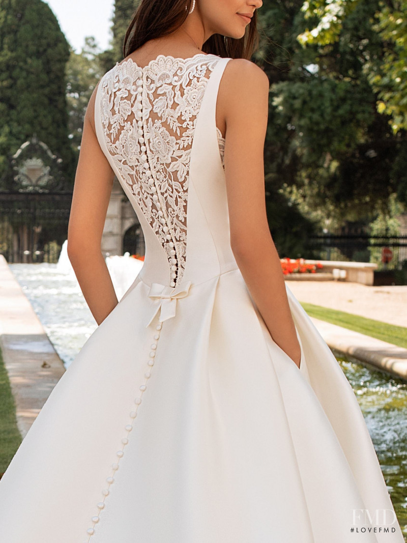 Zhenya Katava featured in  the Pronovias catalogue for Summer 2019