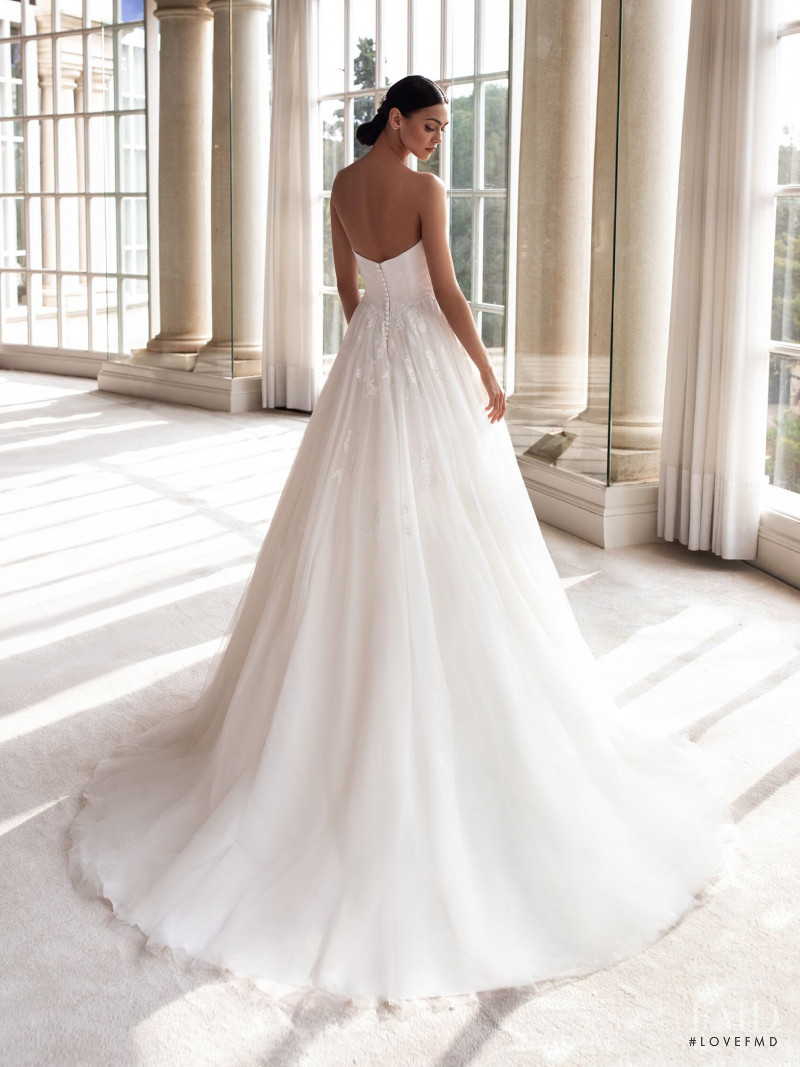 Zhenya Katava featured in  the Pronovias catalogue for Summer 2019