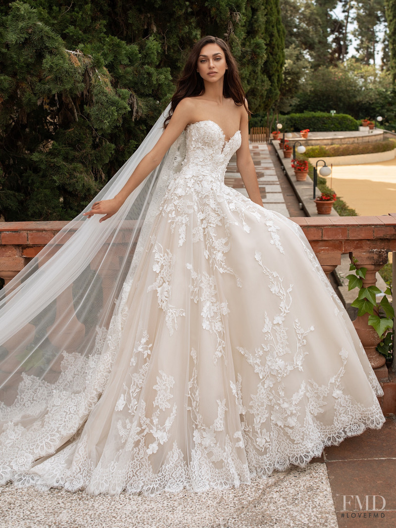 Zhenya Katava featured in  the Pronovias catalogue for Summer 2019