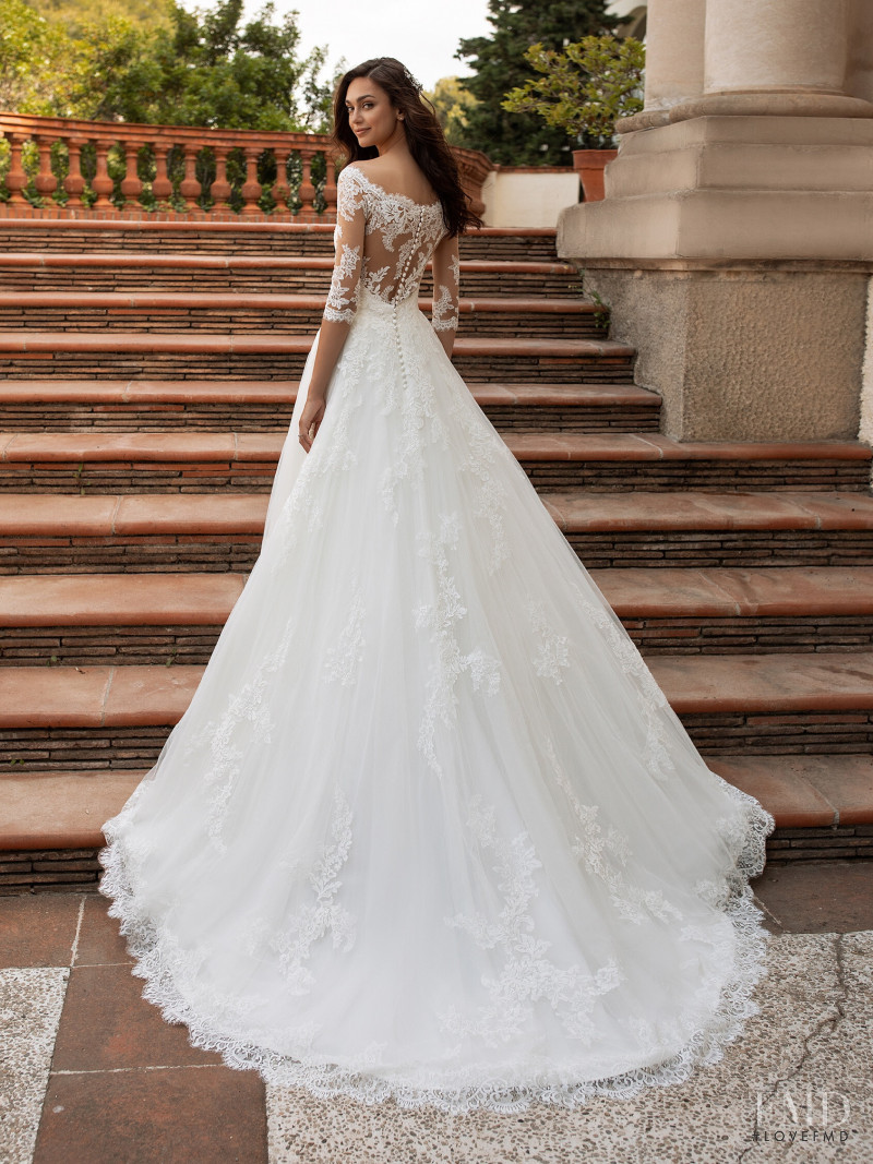 Zhenya Katava featured in  the Pronovias catalogue for Summer 2019