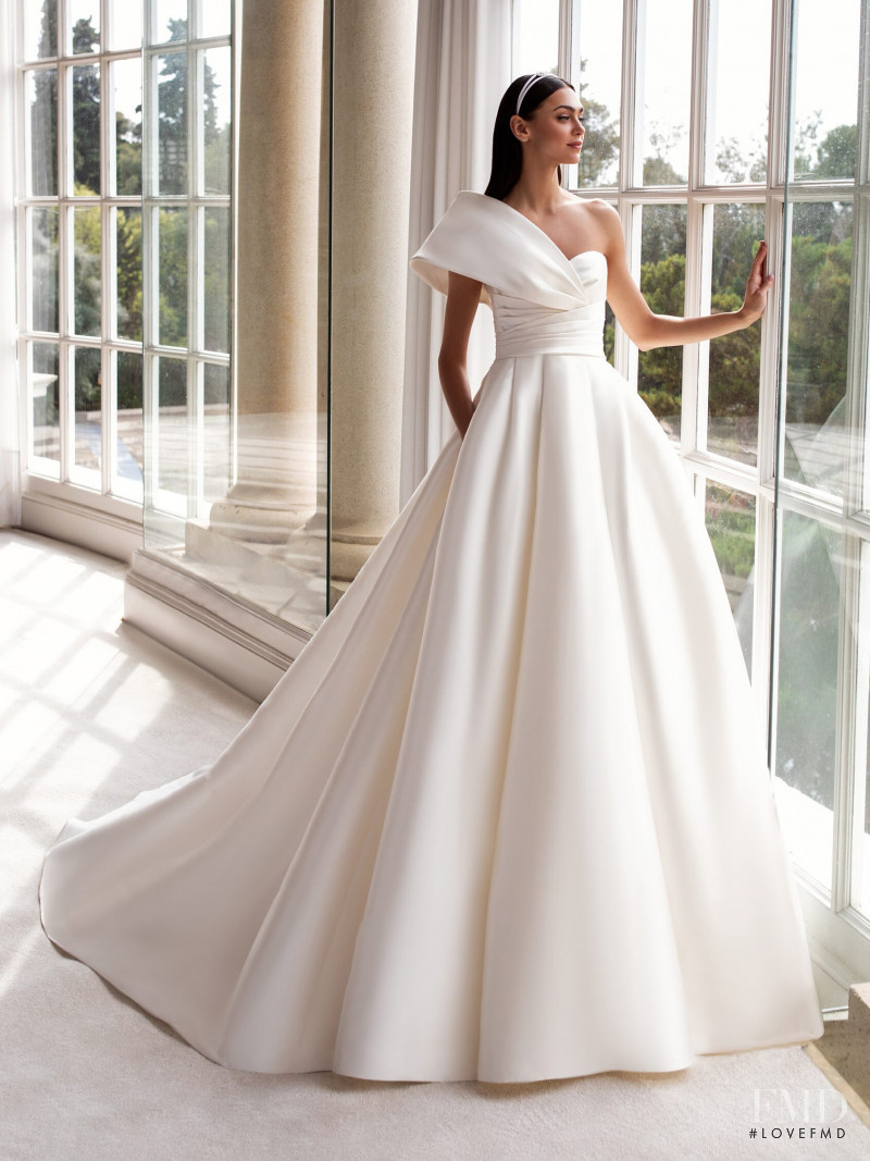 Zhenya Katava featured in  the Pronovias catalogue for Summer 2019