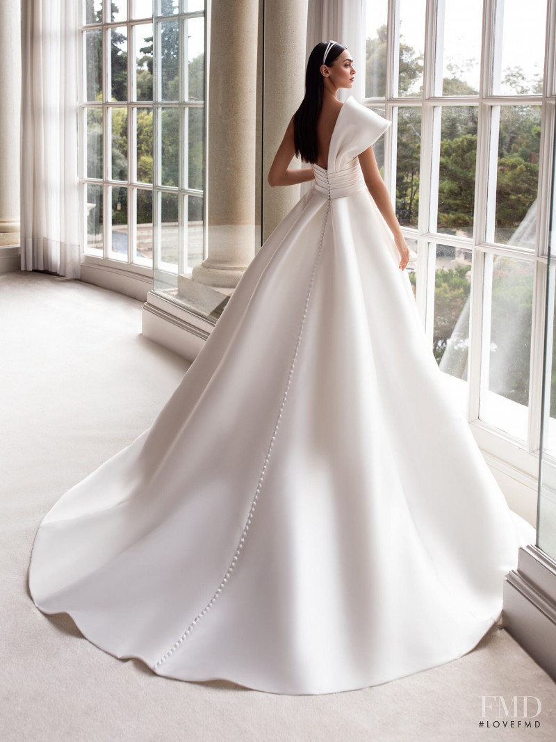 Zhenya Katava featured in  the Pronovias catalogue for Summer 2019