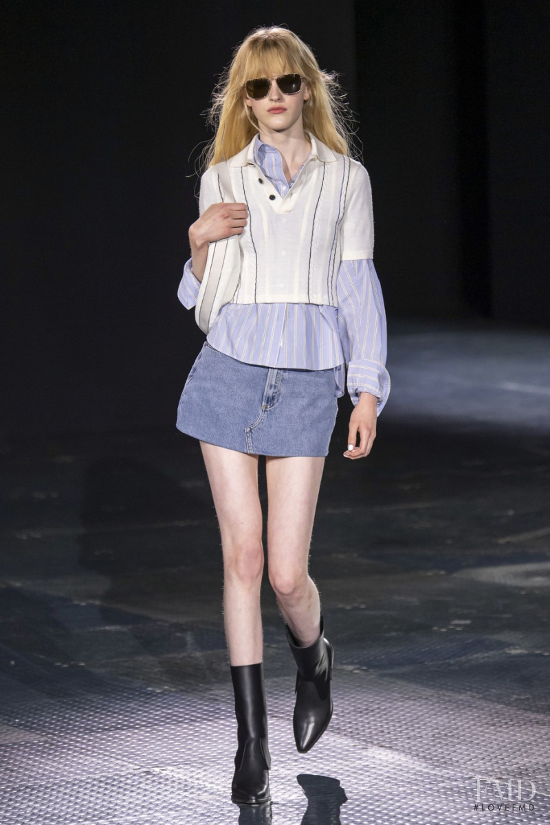 Hannah Motler featured in  the rag & bone fashion show for Spring/Summer 2020