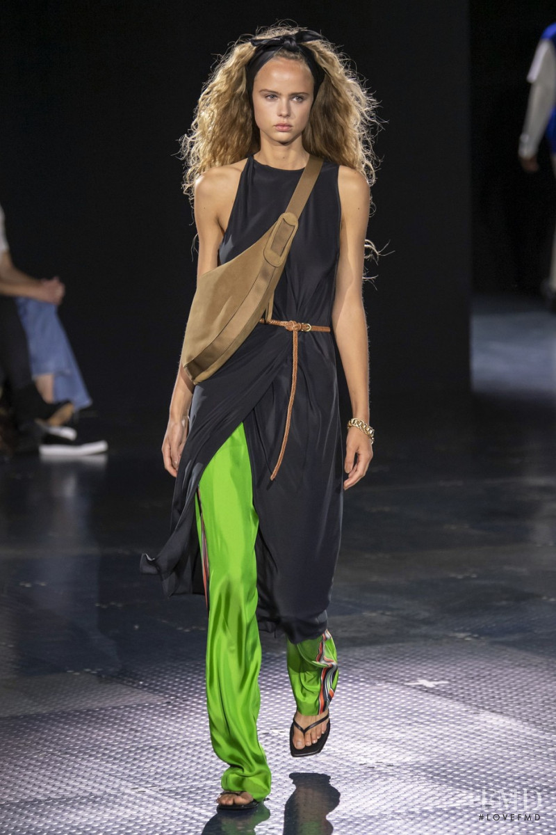 Olivia Vinten featured in  the rag & bone fashion show for Spring/Summer 2020