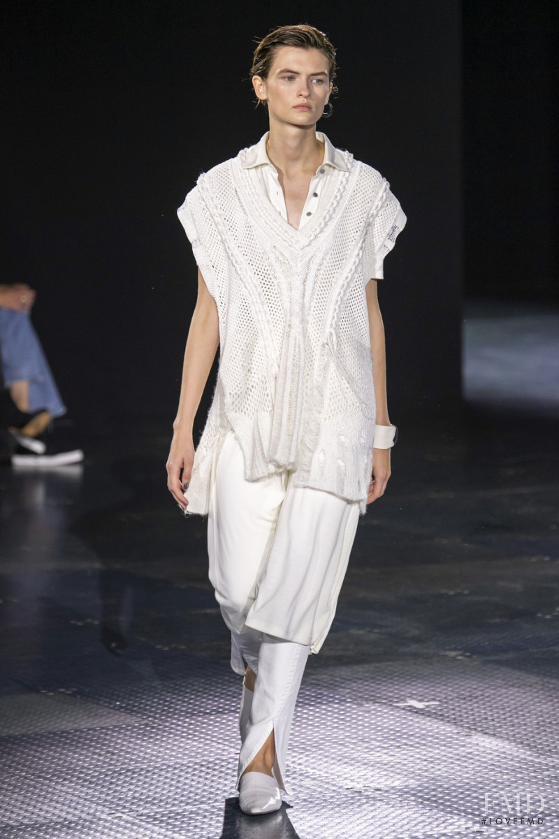 Lara Mullen featured in  the rag & bone fashion show for Spring/Summer 2020