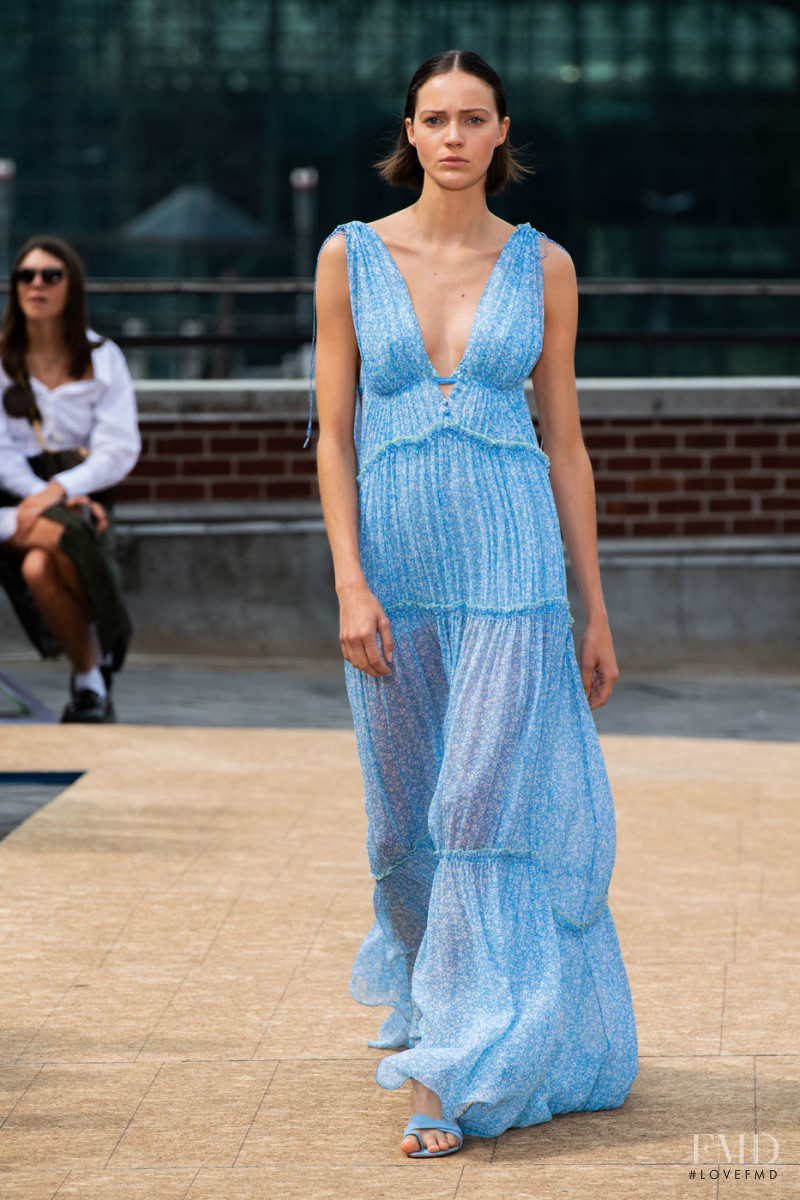 Anniek Verfaille featured in  the Jonathan Simkhai fashion show for Spring/Summer 2020