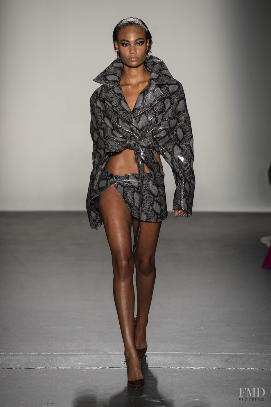 Photo feat. Ange-Marie Moutambou - Laquan Smith - Spring/Summer 2020 ...