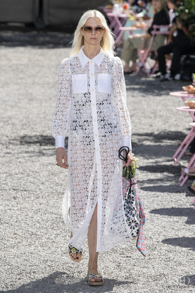 Christina Kruse featured in  the Kate Spade New York fashion show for Spring/Summer 2020